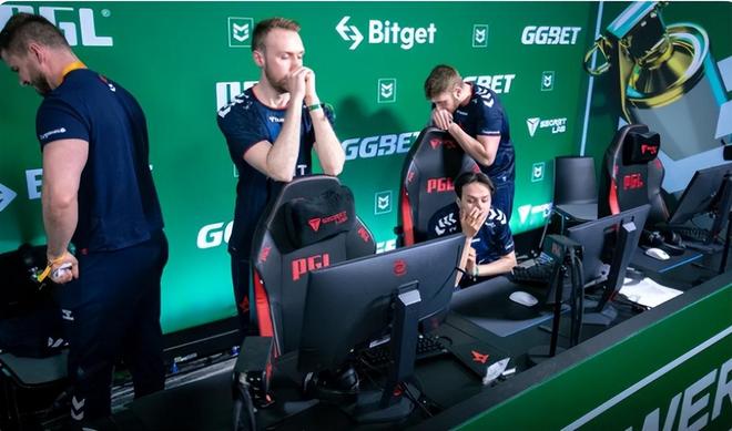 某些观众席 某些观众席